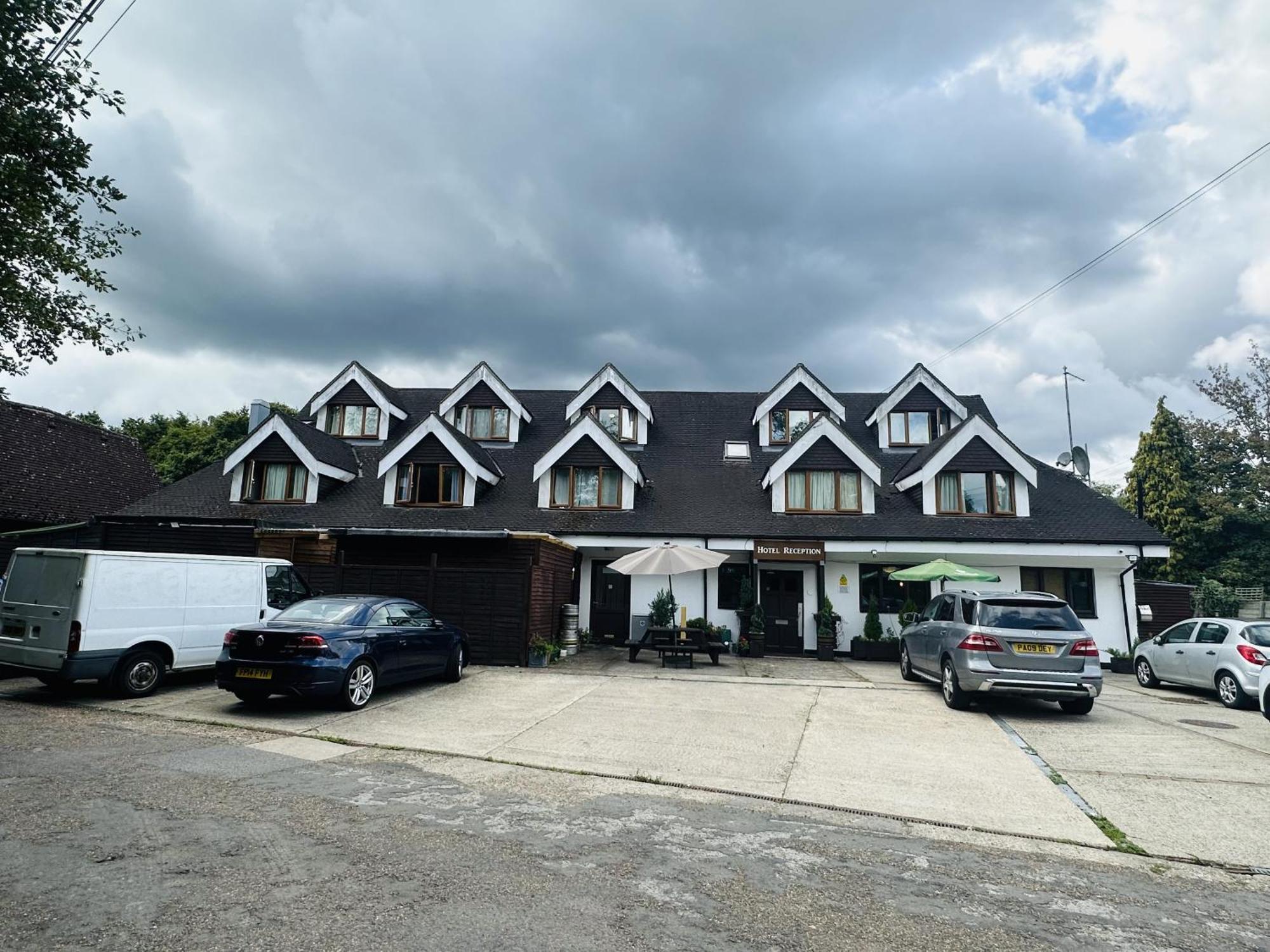 Woodcock Inn Felbridge Ngoại thất bức ảnh
